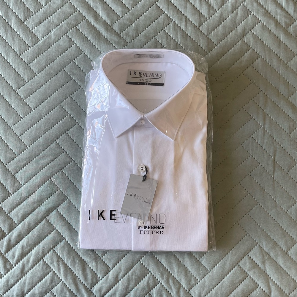 Men’s Fitted Dress Shirt